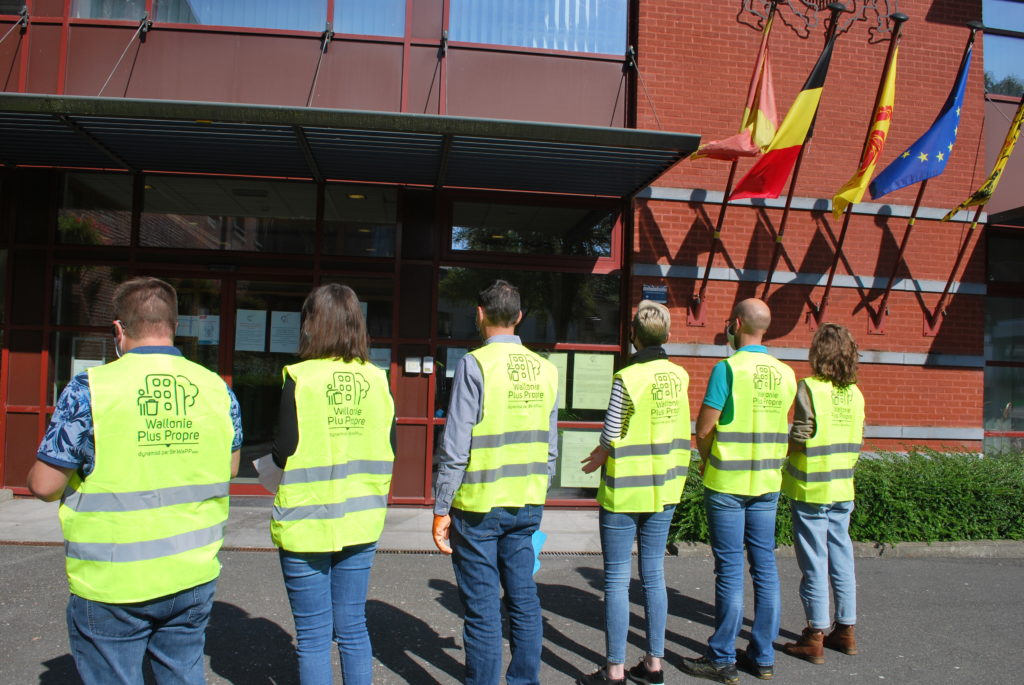 équipe du personnel communal au Grand Nettoyage 2021